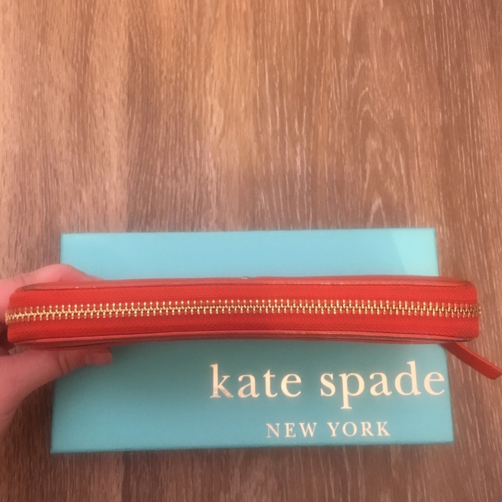 Kate Spade Wallet - Picture 3 of 4